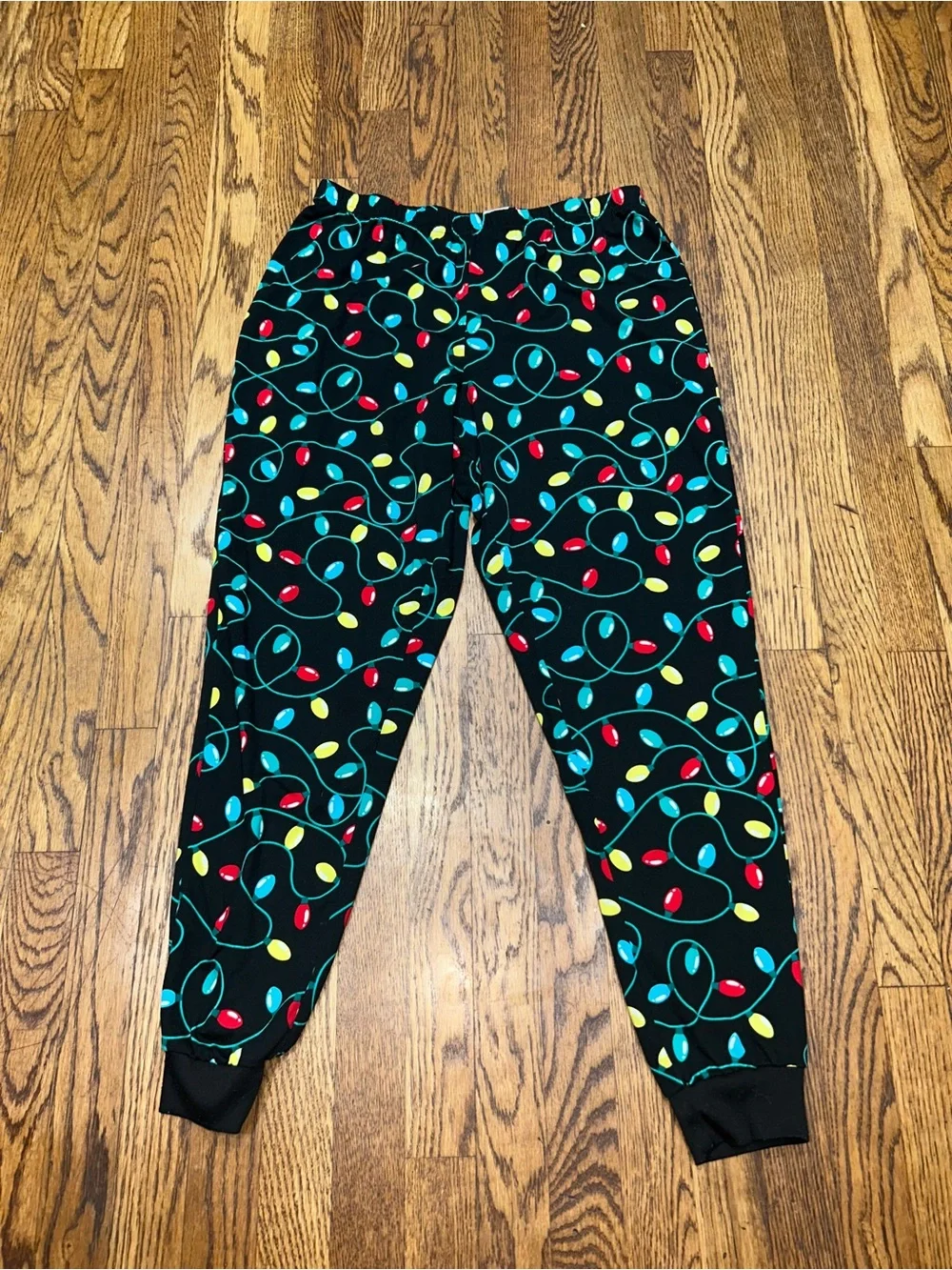 Women’s Merry & Bright Christmas Pajama Set Size M 8–10
